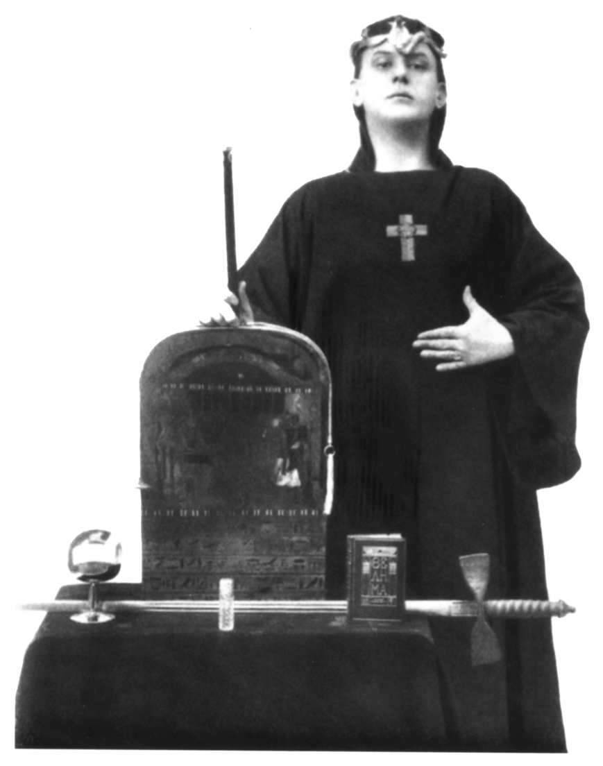 Aleister_Crowley,_Magus